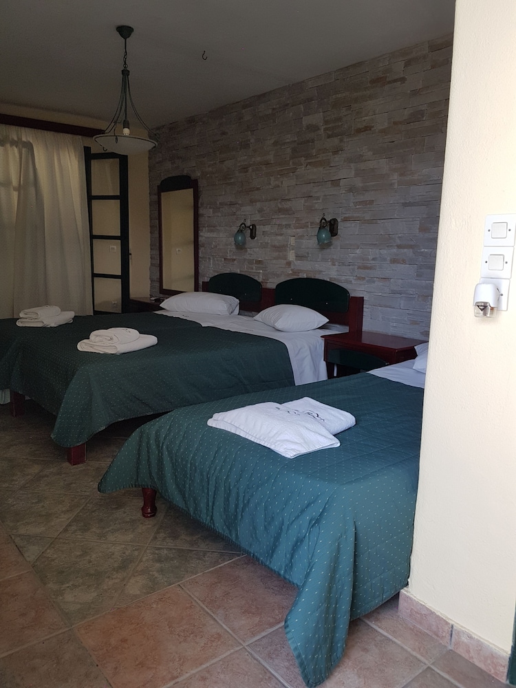 Naxos Beach Hotel 16/71