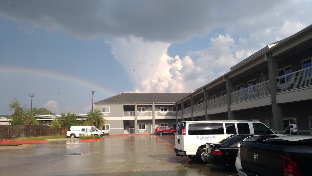 Haven Inn & Suites 55/63