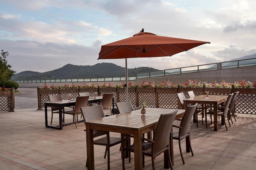 Sunrise Kempinski Hotel Beijing 60/76