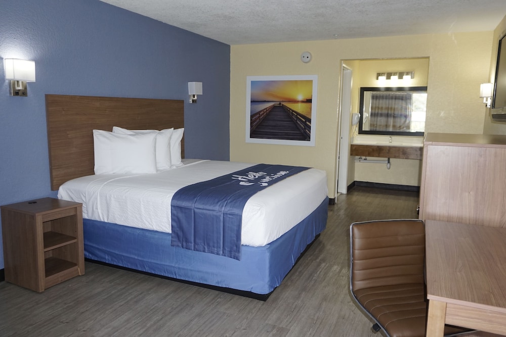 Days Inn By Wyndham Apopka Orlando 18/53