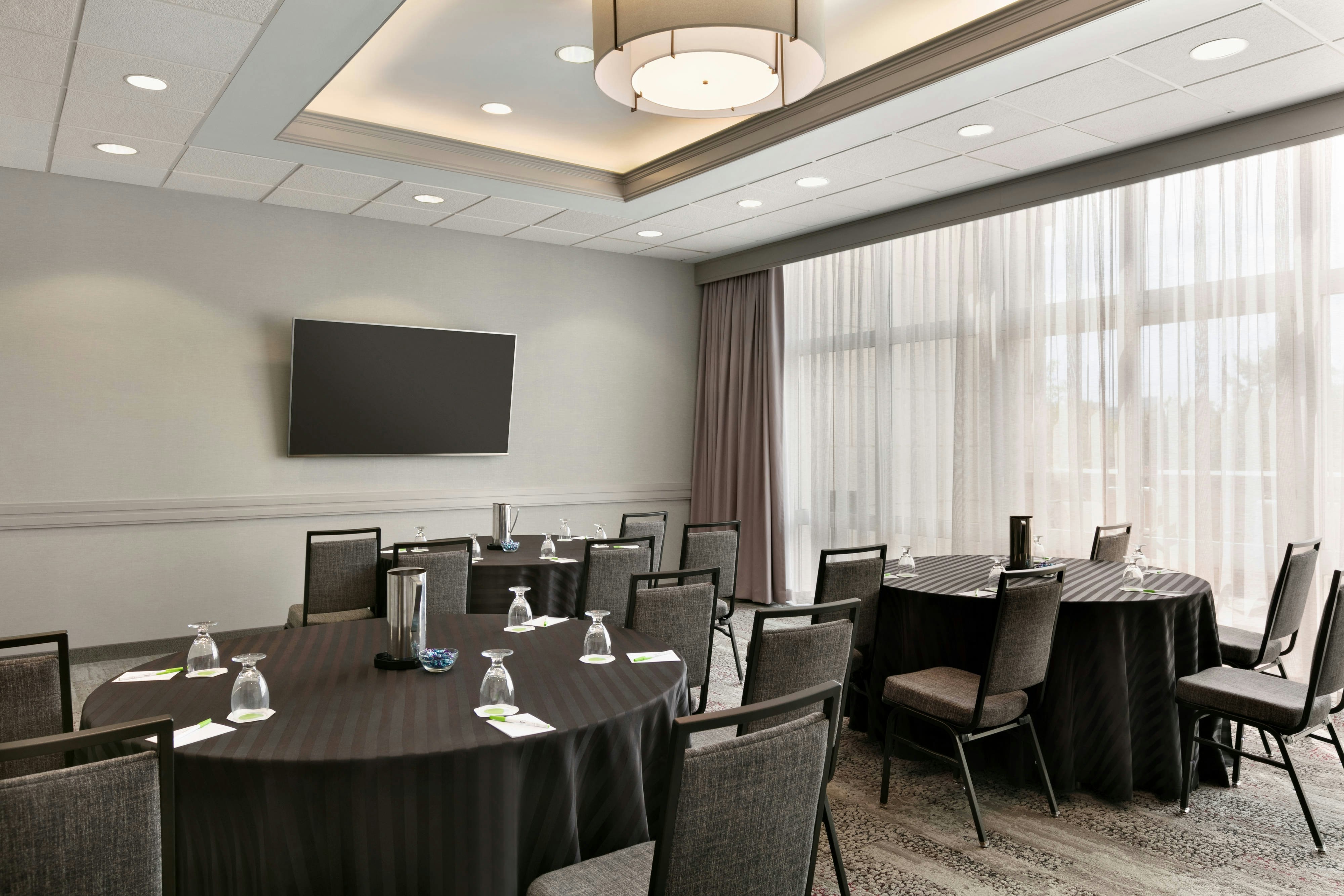 Courtyard by Marriott Tysons McLean 17/22
