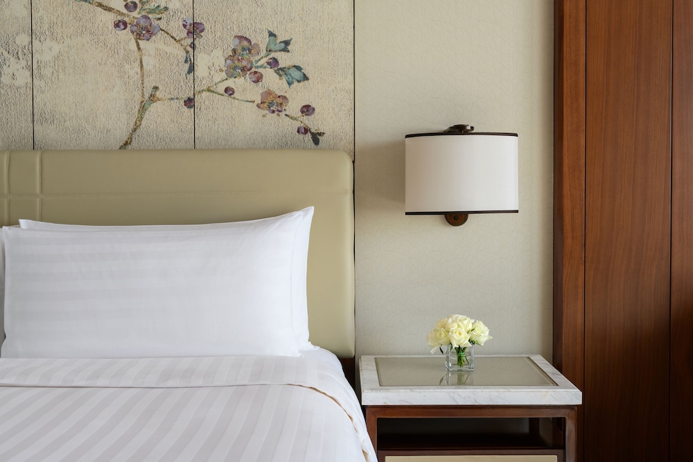 Shangri-La Qinhuangdao 15/50