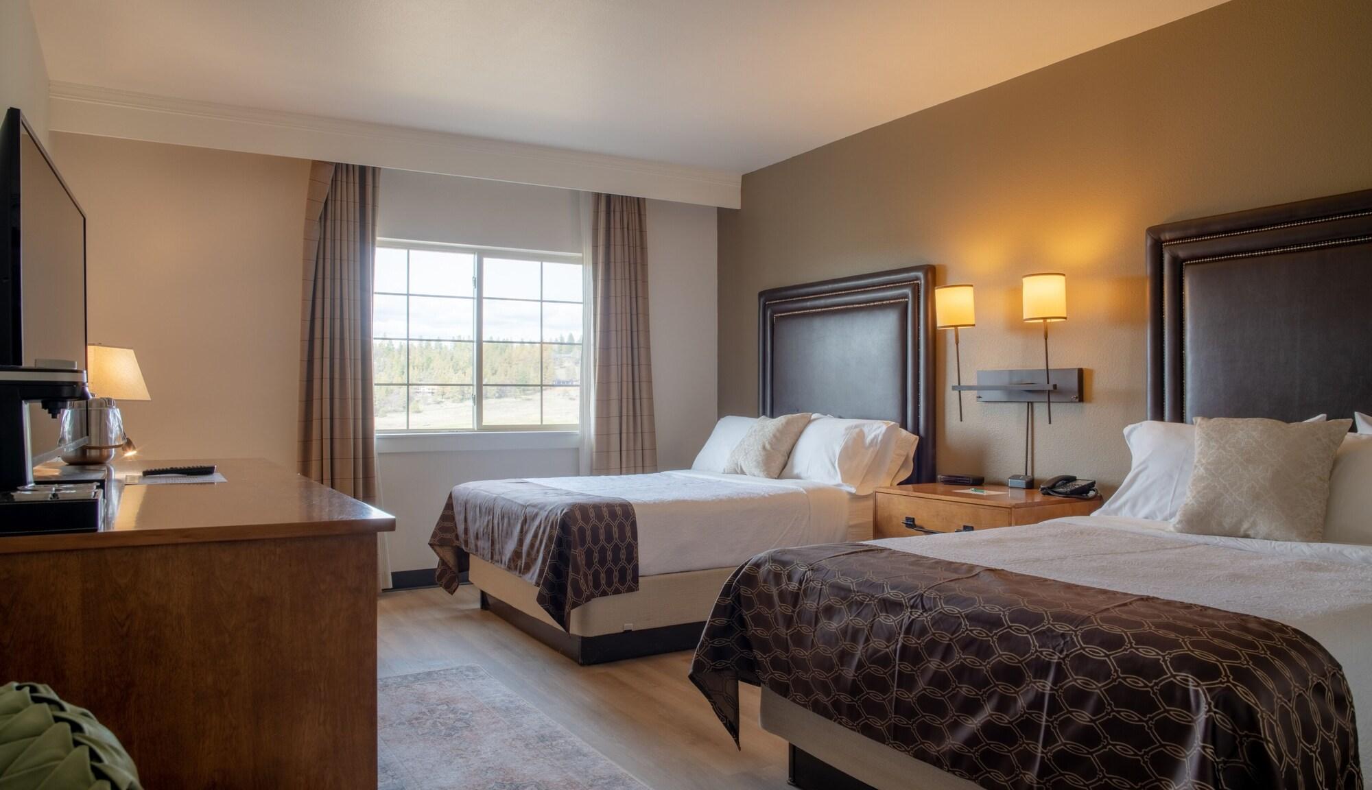Lodge, Queen Bed, Golf Course View