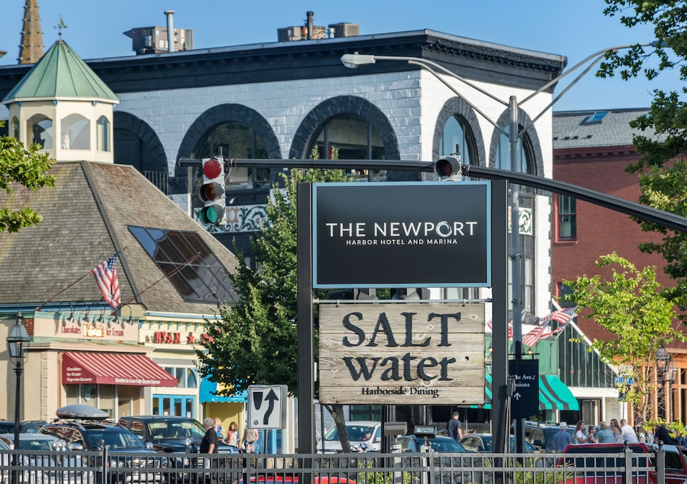 The Newport Harbor Hotel and Marina 3/58