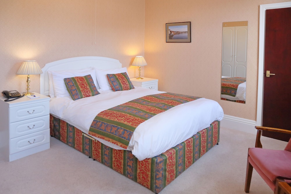 Saxonville Hotel 21/50