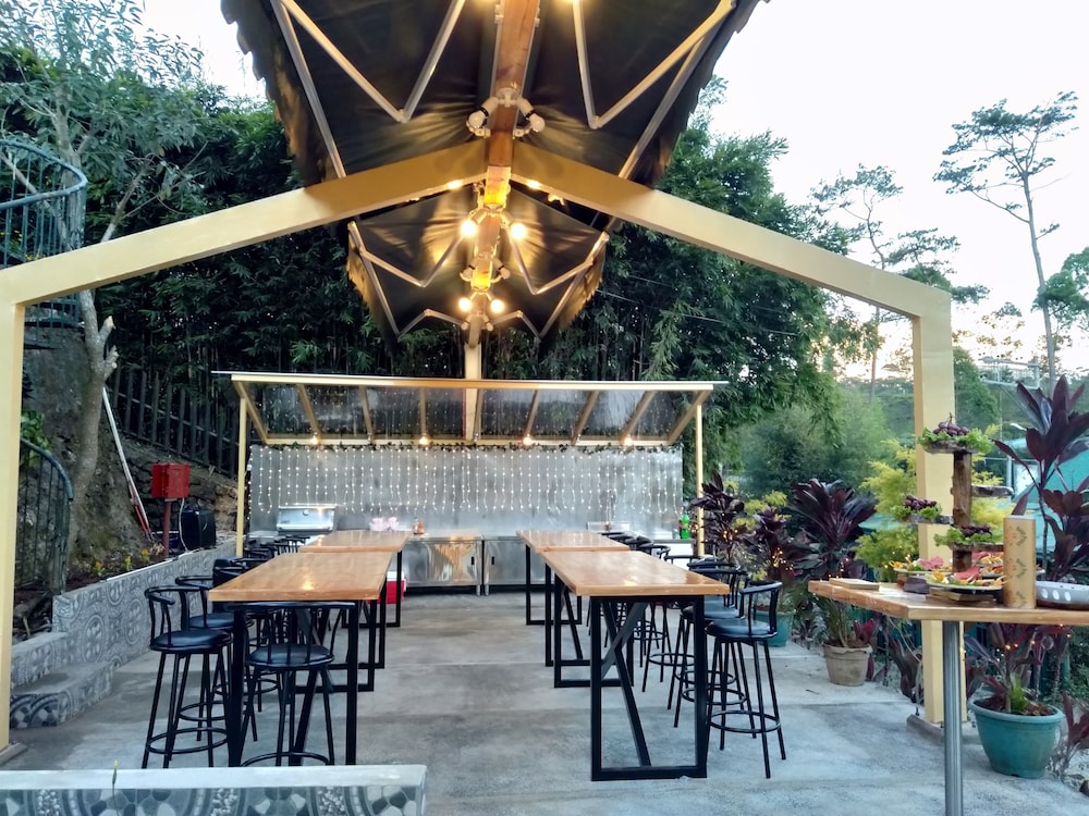 Safari Lodge Baguio By Log Cabin Hotel 62/76