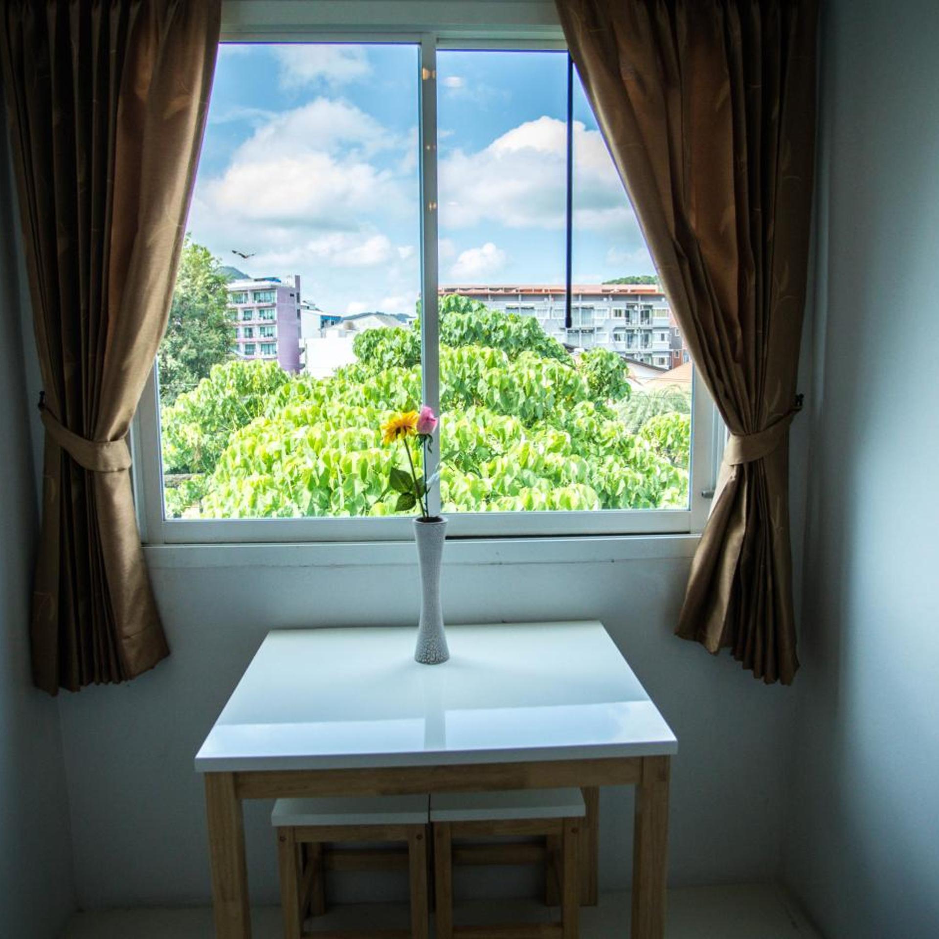 Bad Boys Guesthouse Patong 54/65