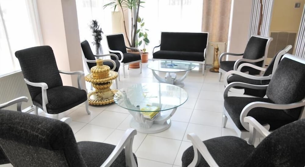 Grand Desi Hotel 47/50