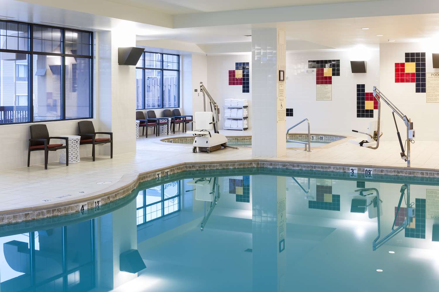 swimming pool spa