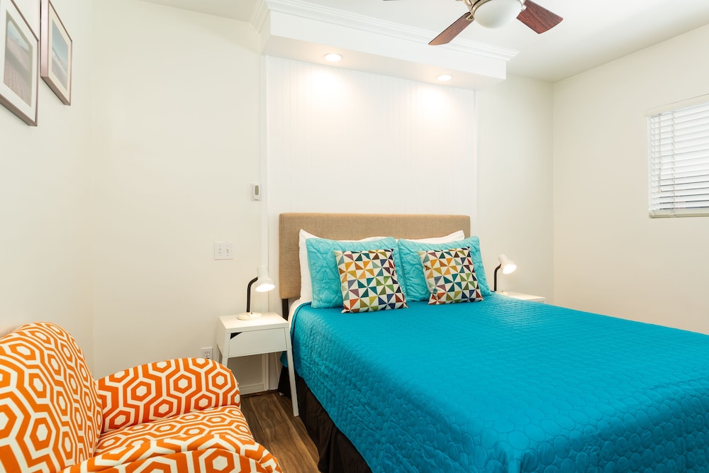 The Sea View Inn At The Beach 12/50