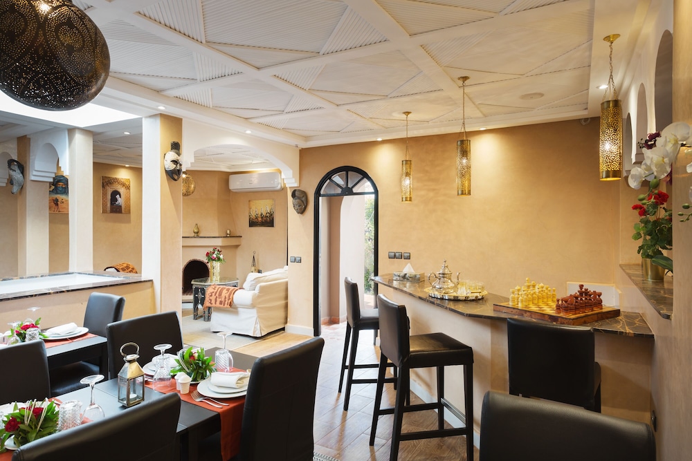 RIAD AFRICA 66/80