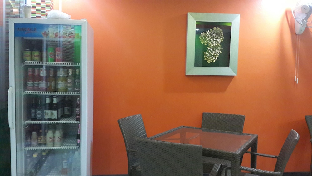 Silla Patong Hostel 28/36