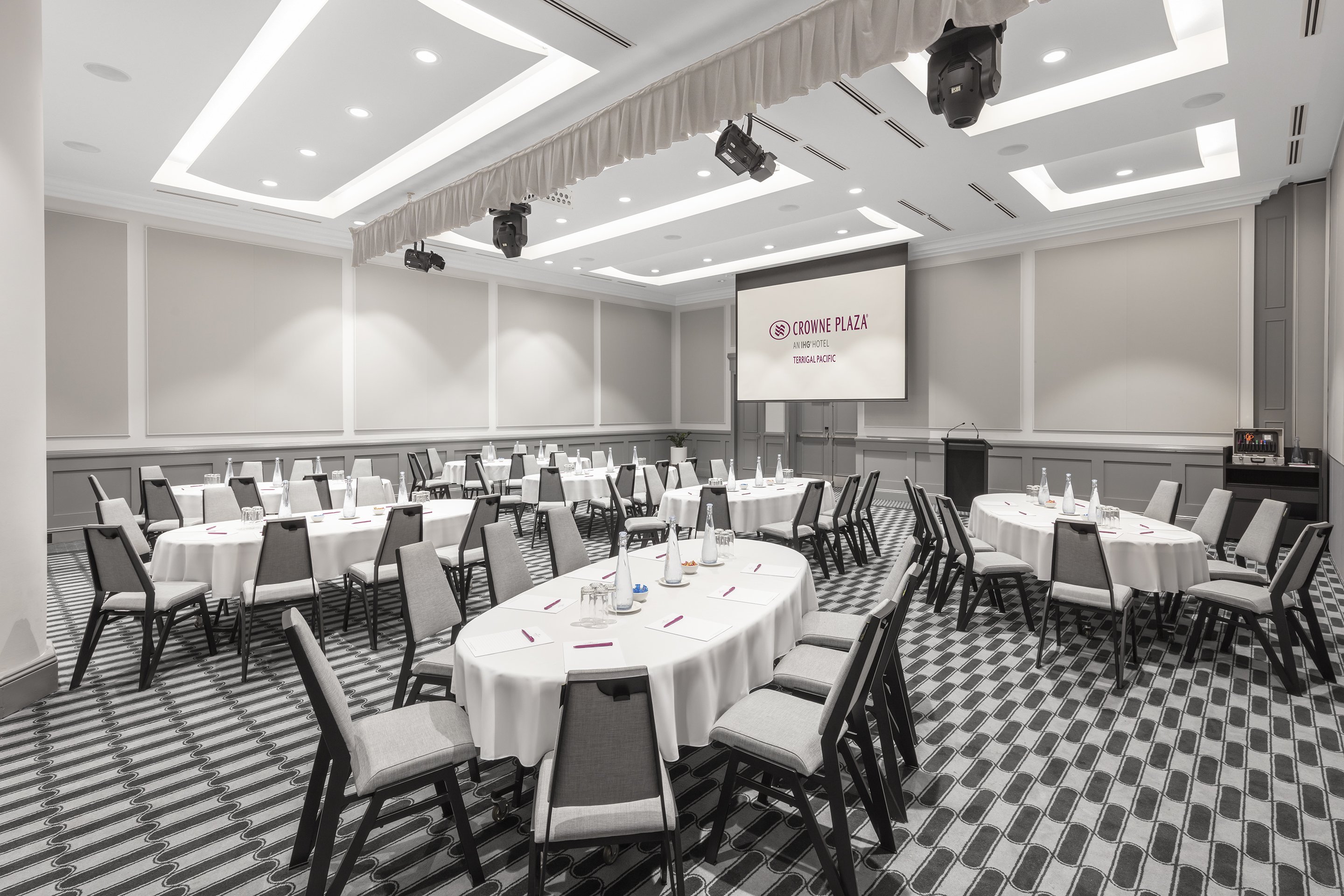 Crowne Plaza Terrigal 66/75