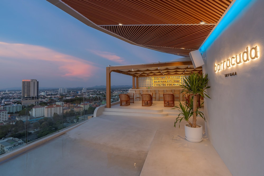 Akara Hotel Pattaya 58/82