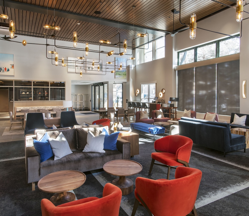 Limelight Hotel Aspen 45/74
