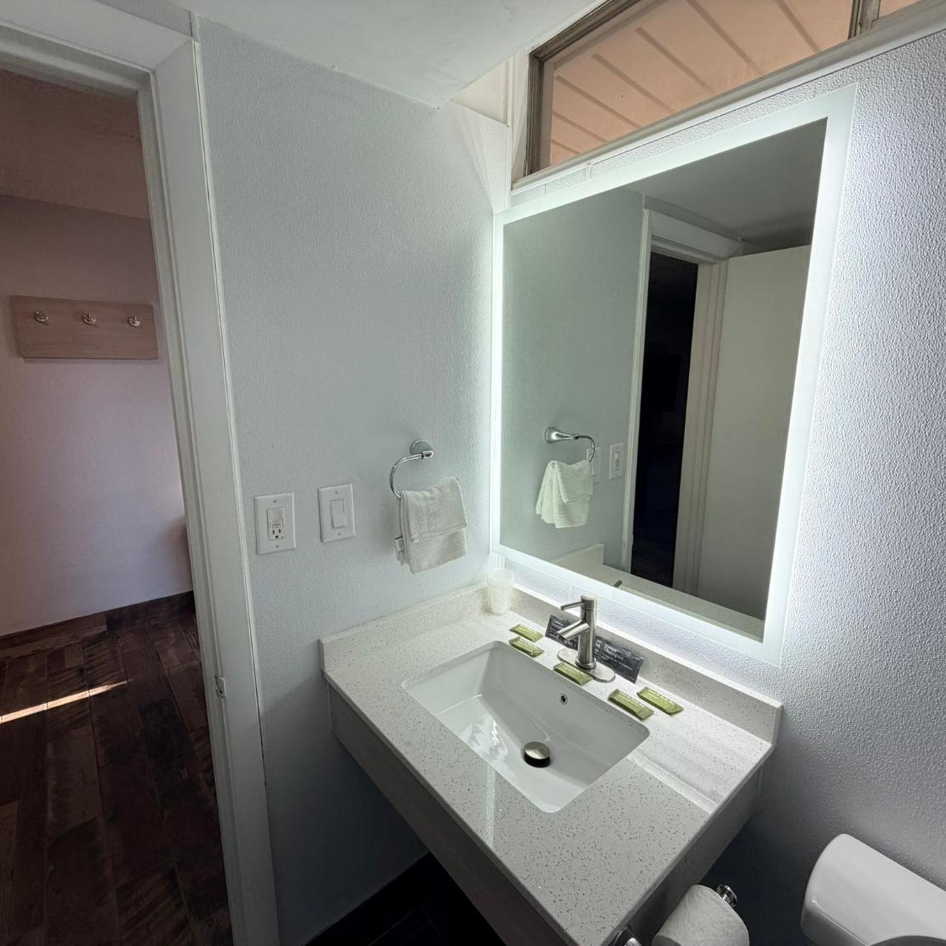 Amerihill Inn Suites Greensboro 35/41