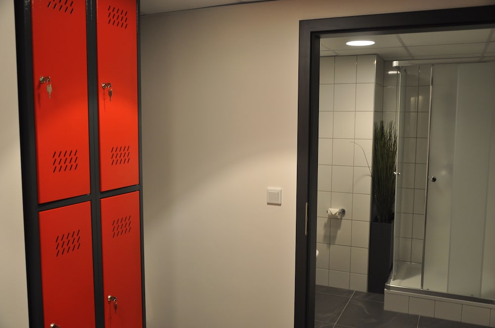 Ibis Poznan Polnoc 16/73