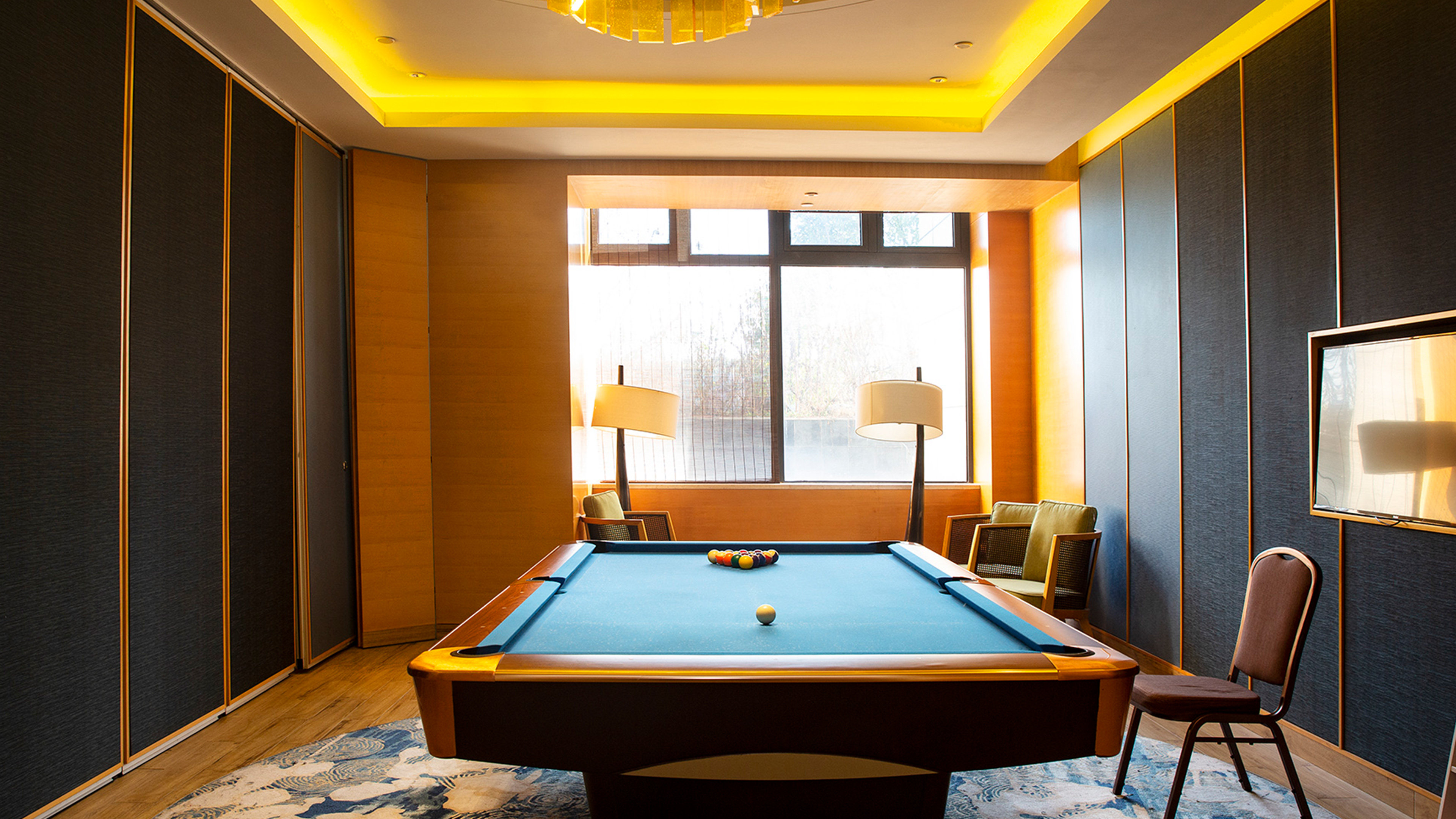 HOLIDAY INN KUNSHAN HUAQIAO 12/50