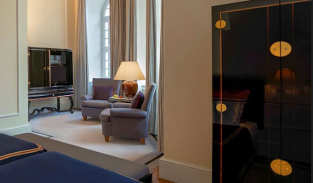 Taschenbergpalais Kempinski Hotel 48/66