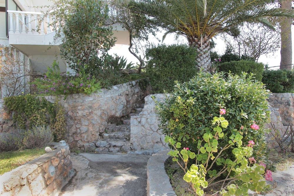Apollon Apartments 22/28