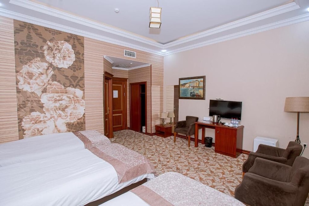Clover Hotel Baku 29/50