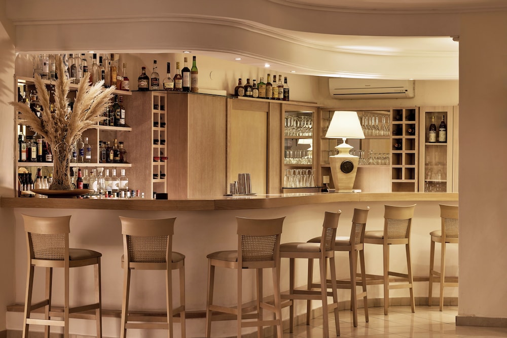 Mykonos Adonis Hotel 62/76