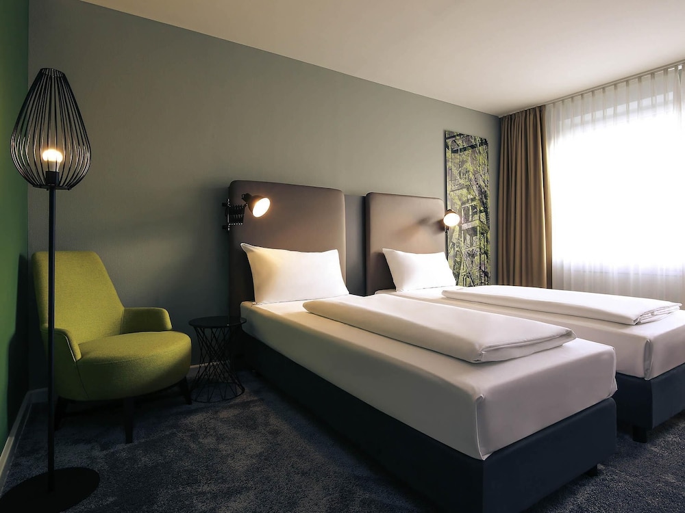 STANDARD, TWIN BEDS