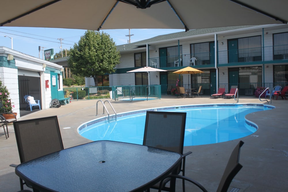 Ozark Valley Inn 47/50