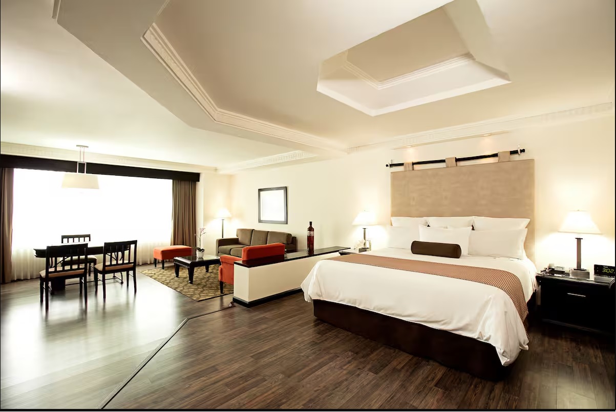 Master, Suite