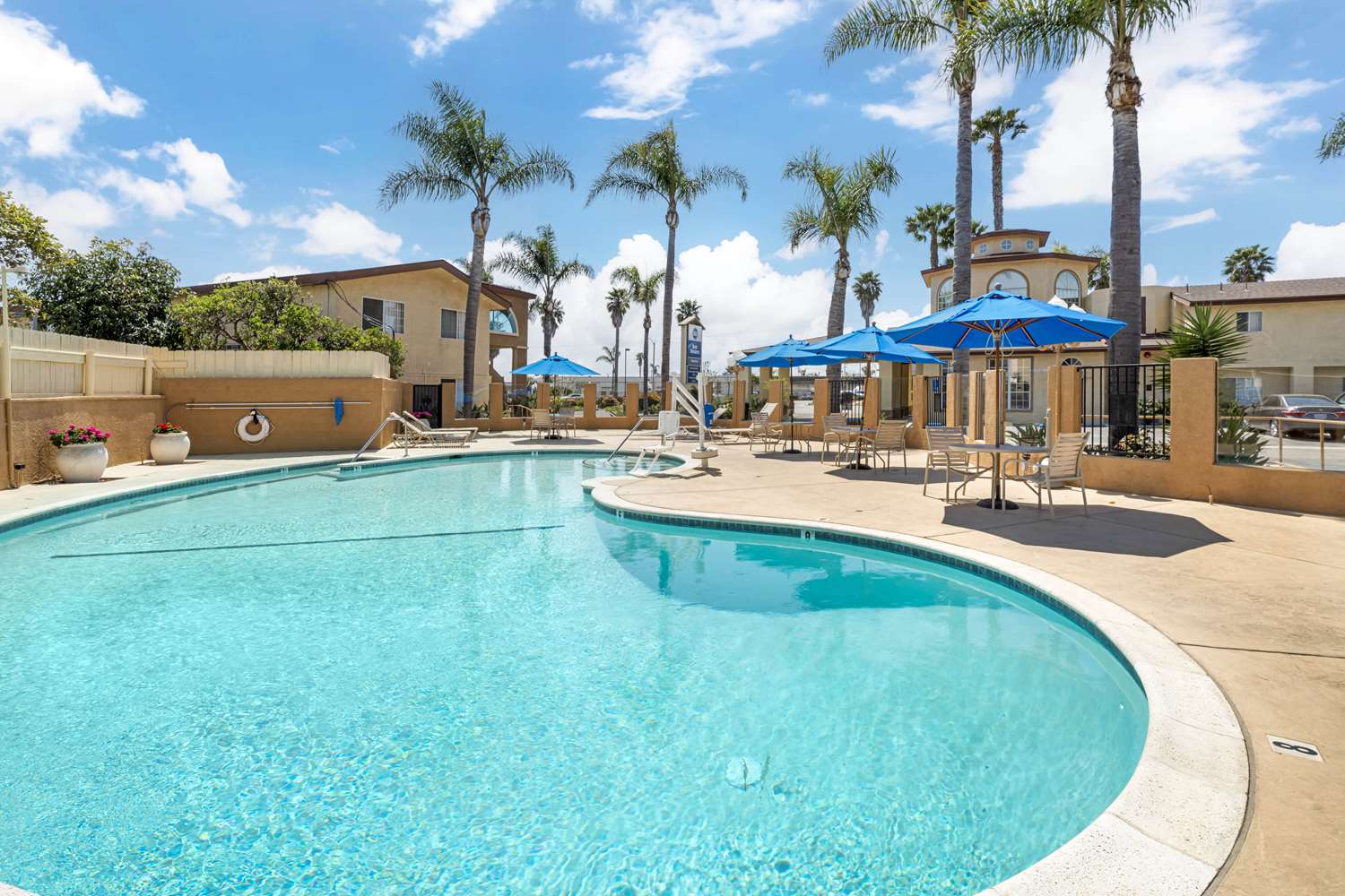 Best Western Oxnard Inn 46/48