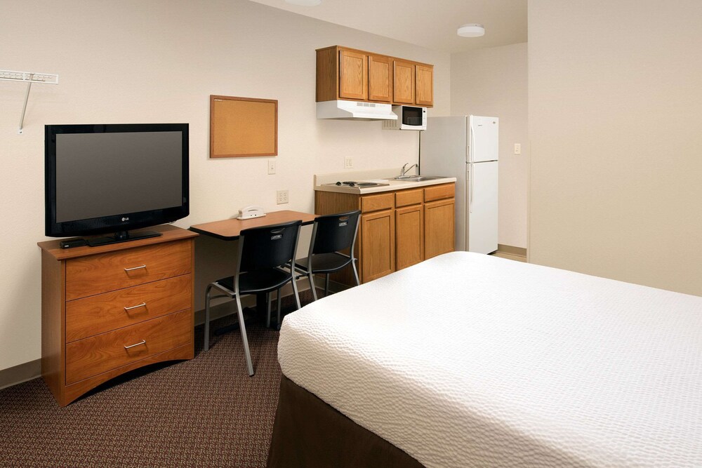 WoodSpring Suites Junction City 13/26