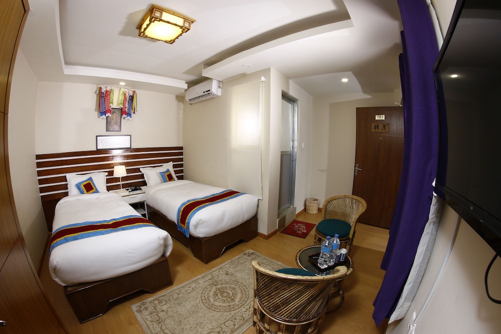 Truly Asia Boutique Hotel 36/55