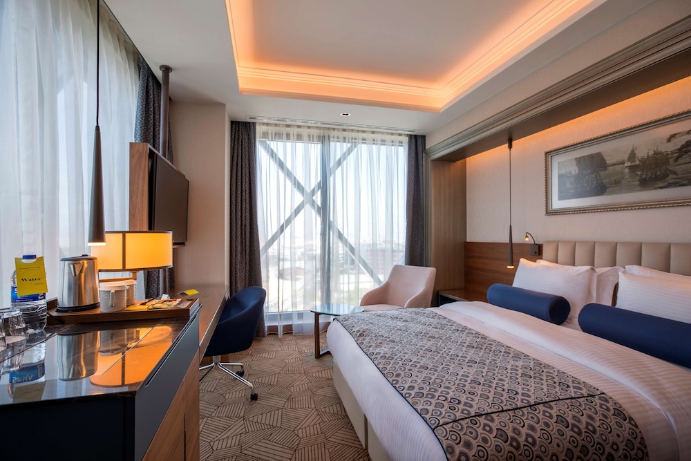 Golden Tulip Istanbul Bayrampasa 9/50