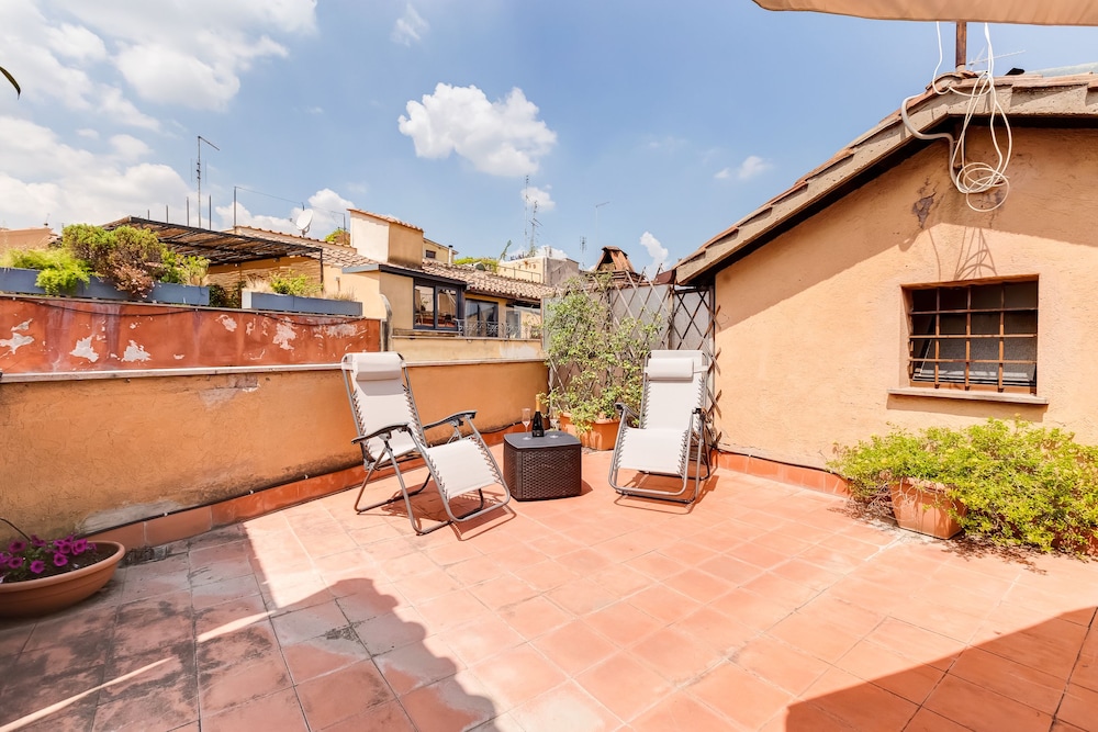 Romantic House in Trastevere 26/33