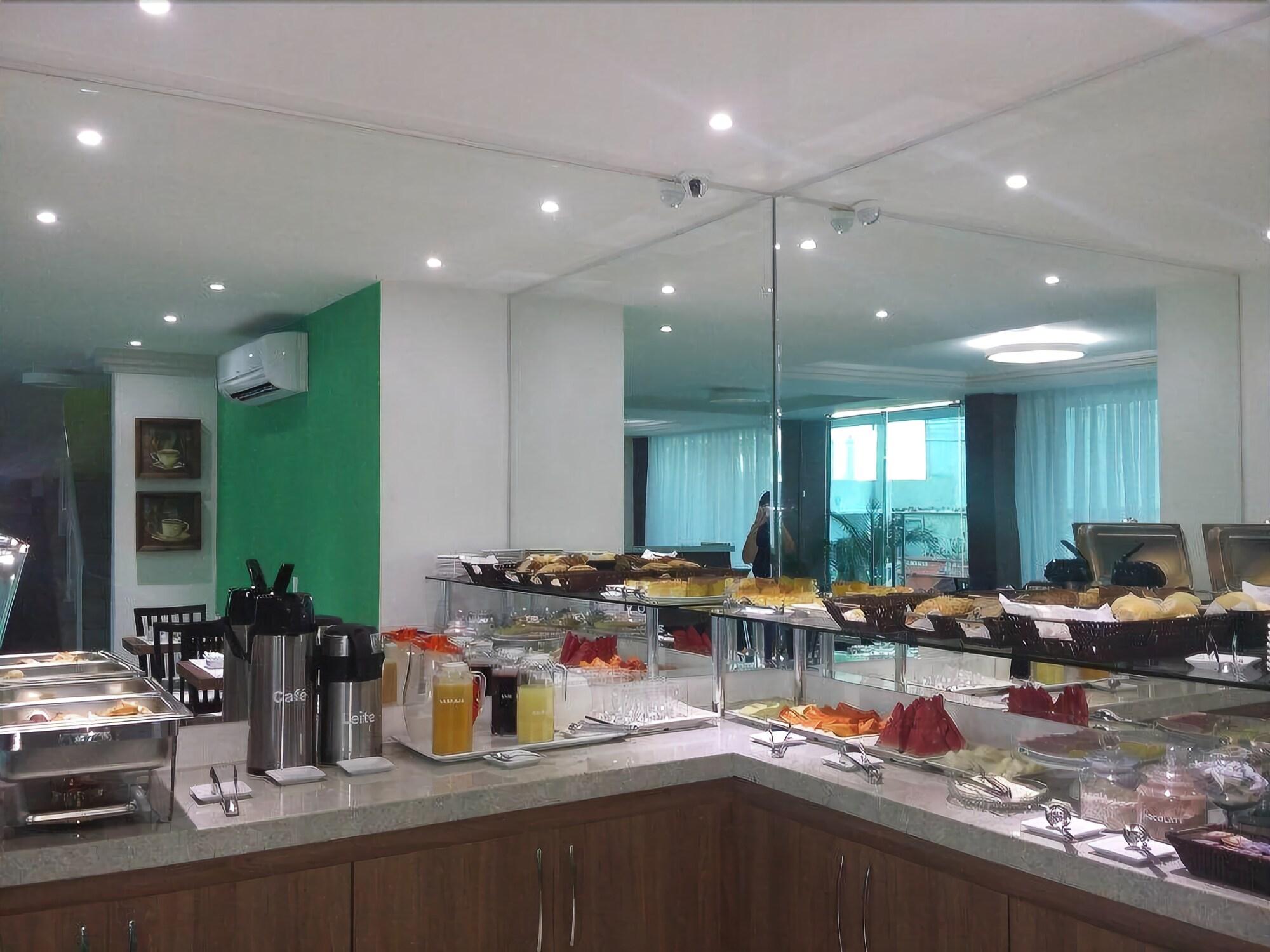 Gaia Suites Macaé 13/14