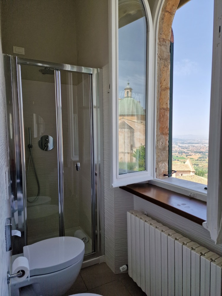 Hotel Ideale 76/77