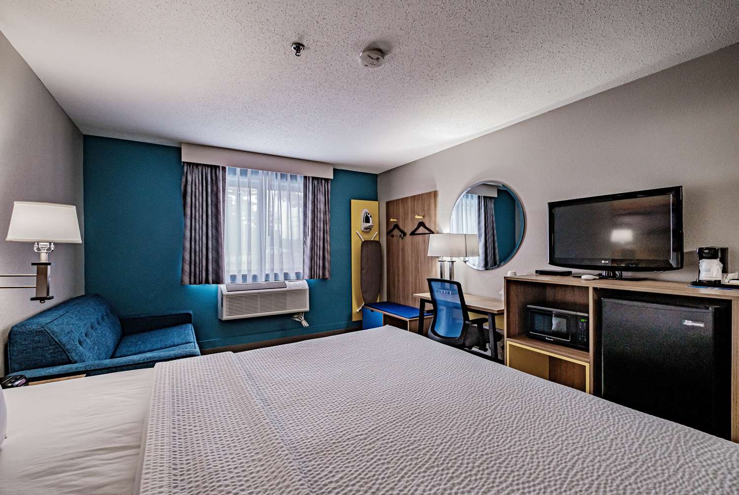Days Inn by Wyndham Brunswick Bath Area 25/59