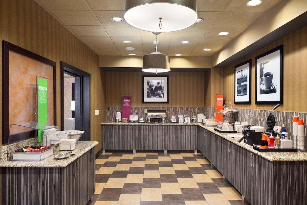 Hampton Inn Pell City 31/42