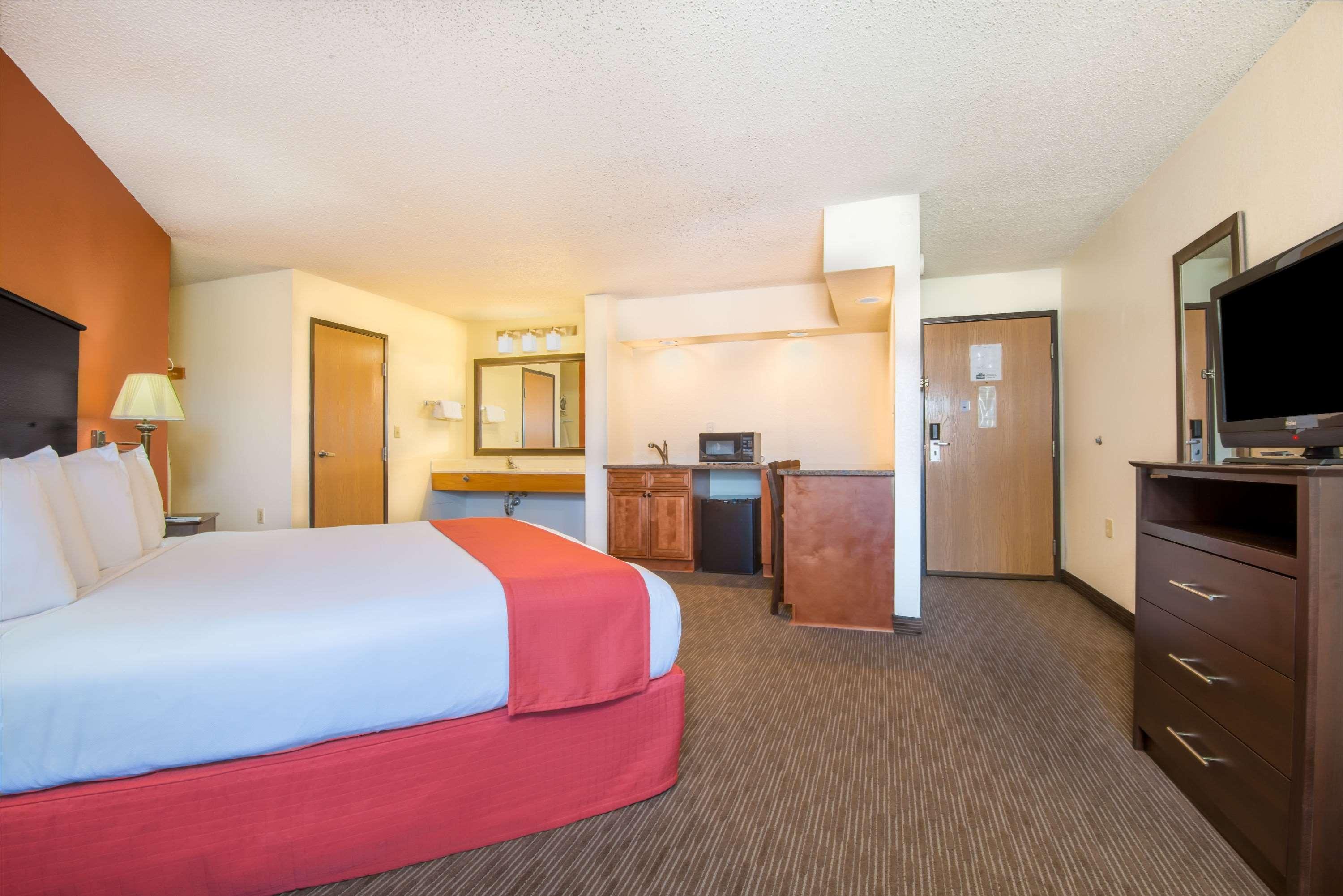 Deluxe, Suite, King Bed