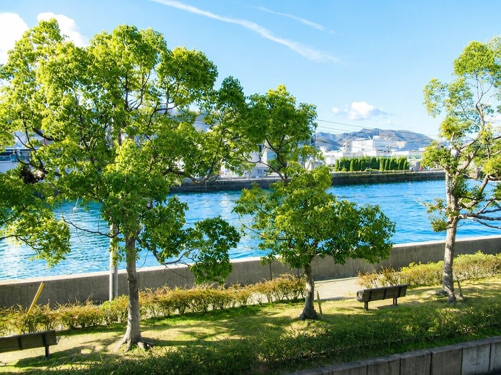 Center Hotel Mihara 66/69
