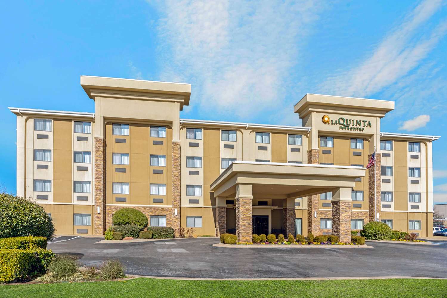 La Quinta Inn & Suites by Wyndham Midwest City - Tinker AFB 2/14
