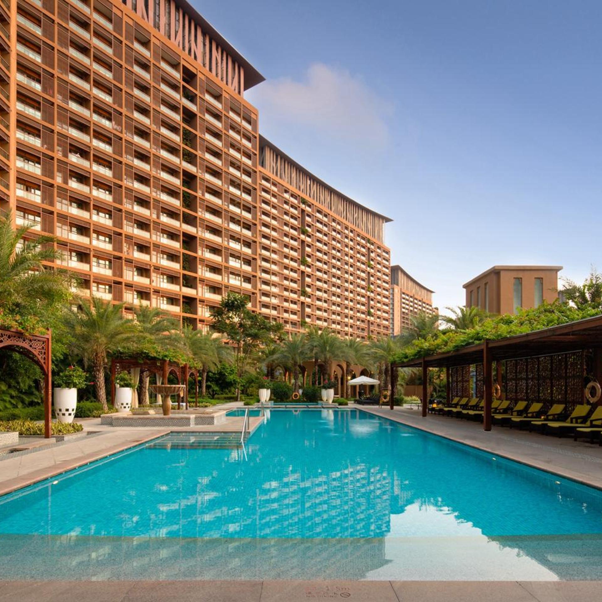 Mangrove Tree Resort World - Queen Palm 2/26