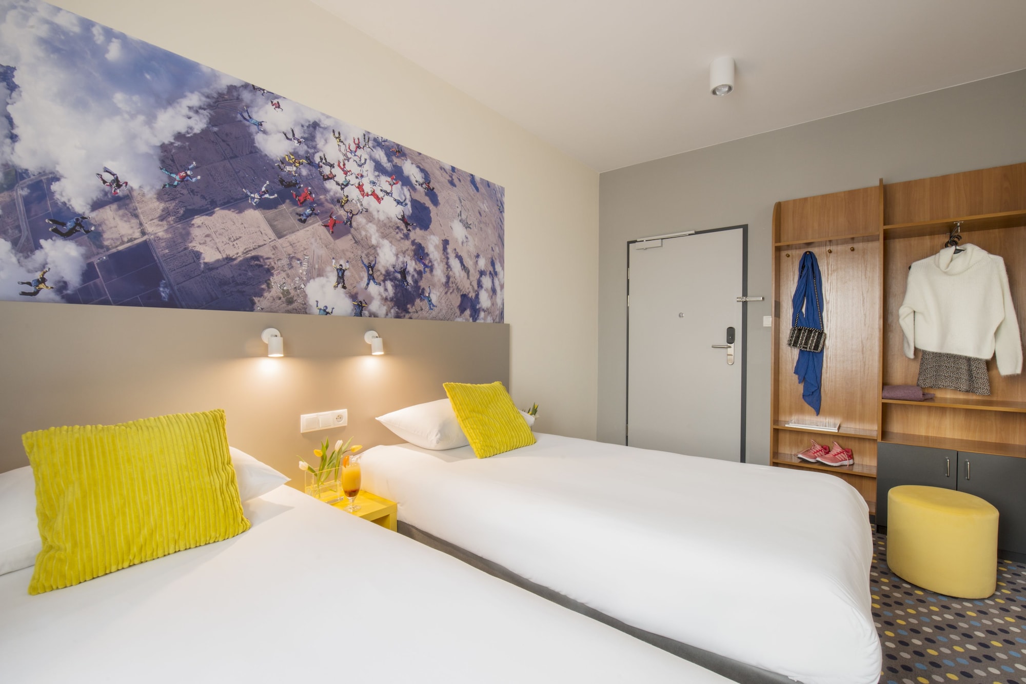 STANDARD, TWIN BEDS