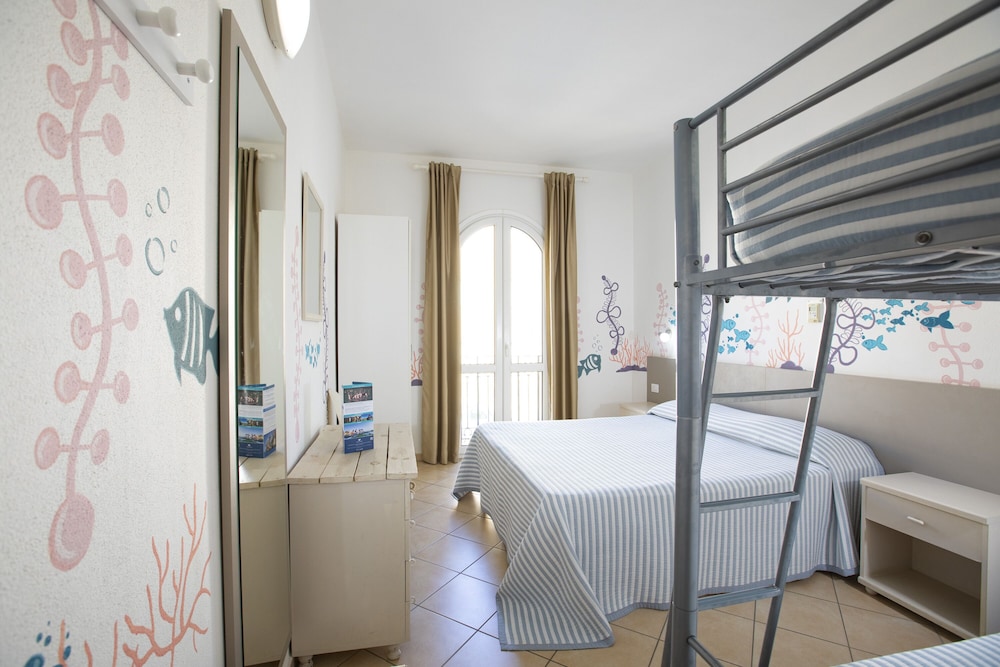 Muma Hostel 25/65