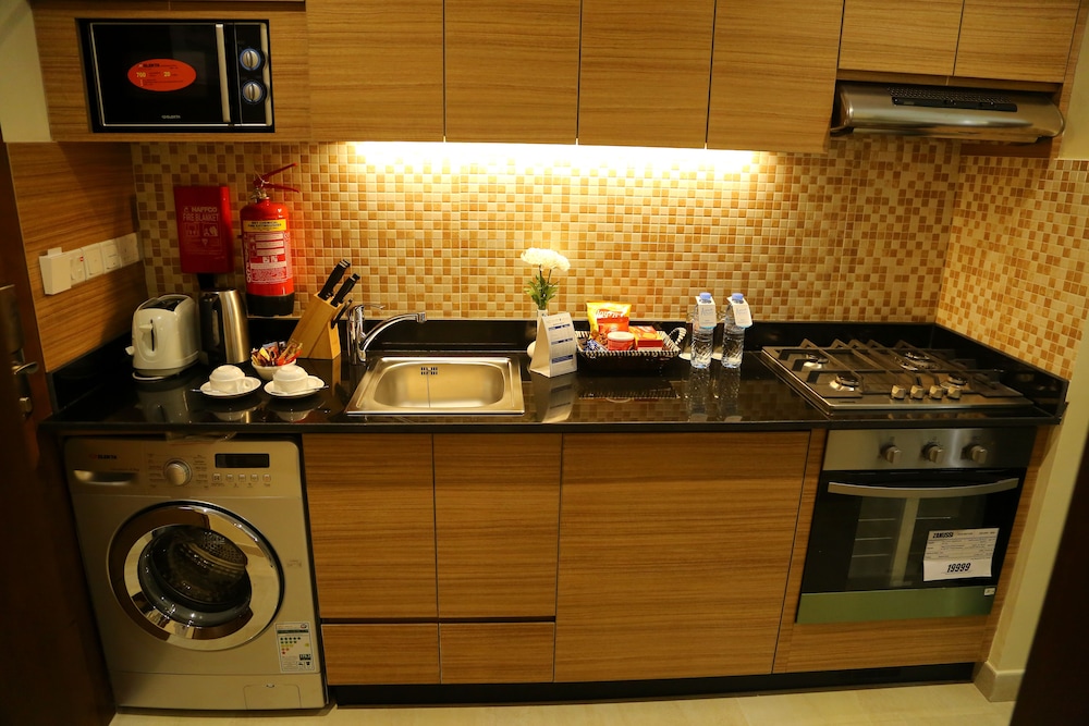 Tulip Al Barsha Hotel Apartment 84/85