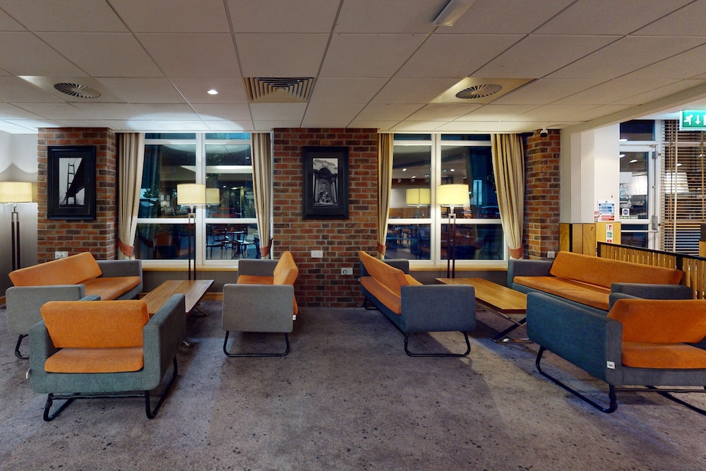 Village Hotel Hull 43/61