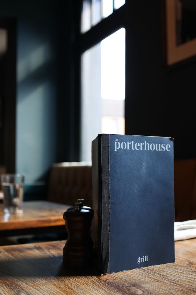 The Porterhouse Grill & Rooms 30/50