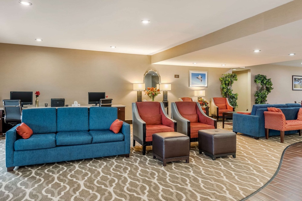 Comfort Suites Dayton-Wright Patterson 23/39