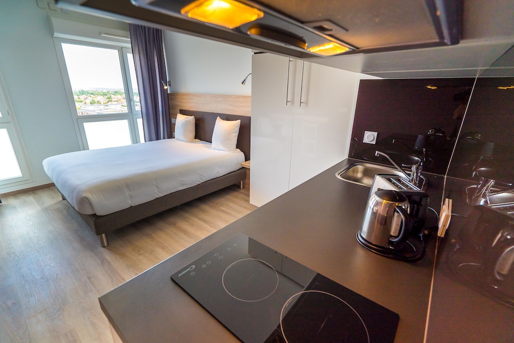 All Suites Appart Hotel Choisy Le Roi 30/48