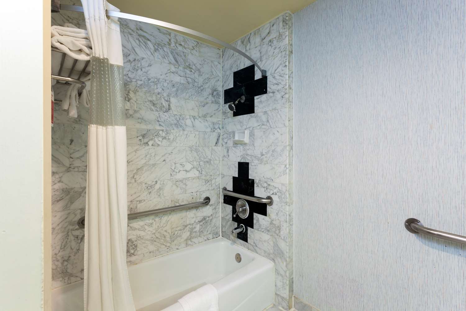Park Suites Hotel 40/41